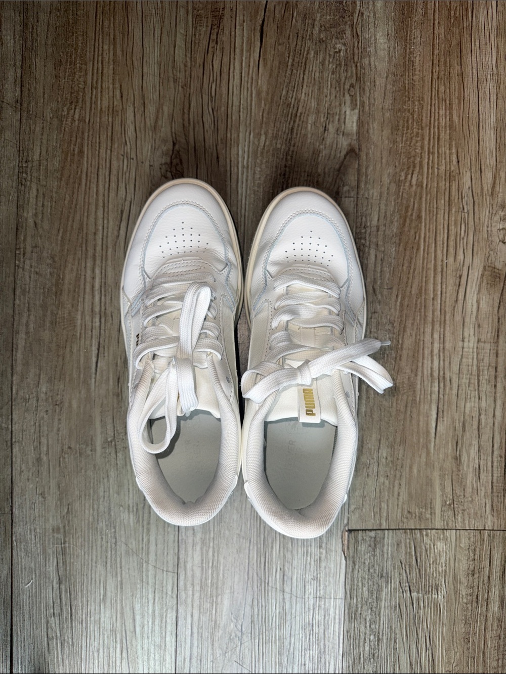 Puma Women's White Low-Top Platform Leather Sneakers size 5